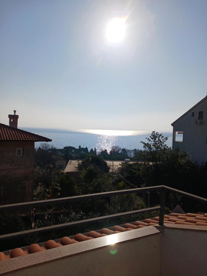Apartment Lady Daniela Mit Meerblick In ลอฟราน ภายนอก รูปภาพ