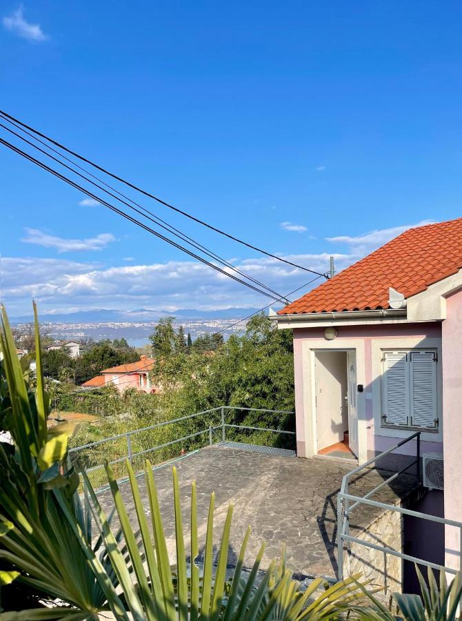 Apartment Lady Daniela Mit Meerblick In ลอฟราน ภายนอก รูปภาพ