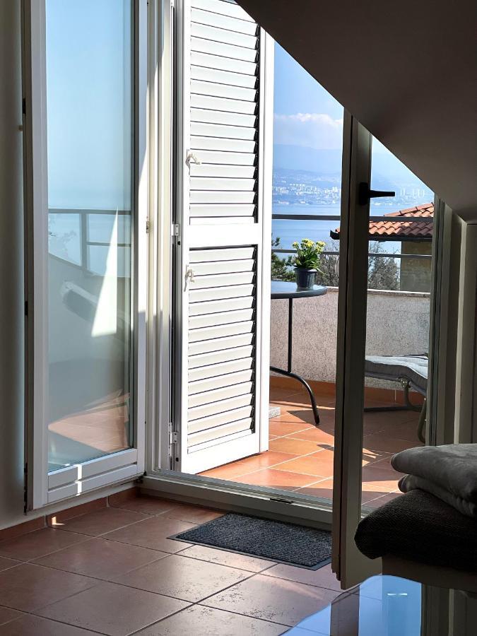 Apartment Lady Daniela Mit Meerblick In ลอฟราน ภายนอก รูปภาพ