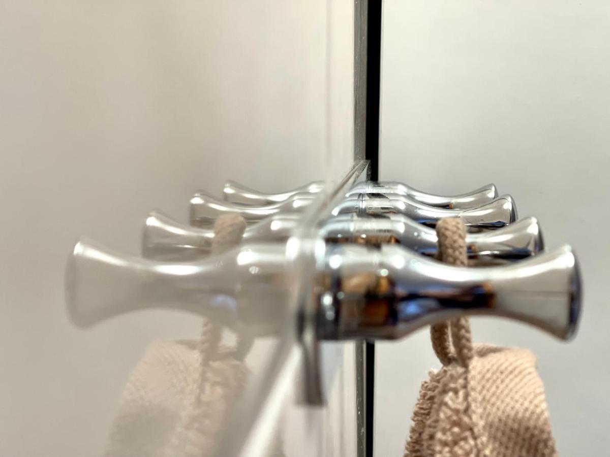 Apartment Lady Daniela Mit Meerblick In ลอฟราน ภายนอก รูปภาพ